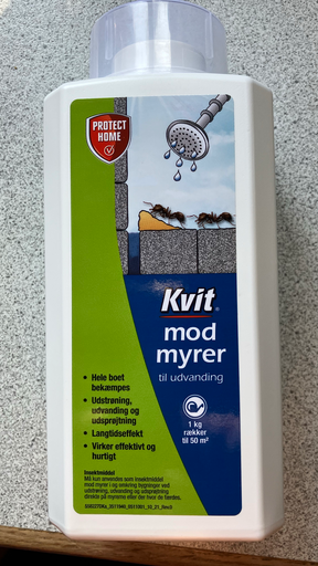 Kvit mod myrer
