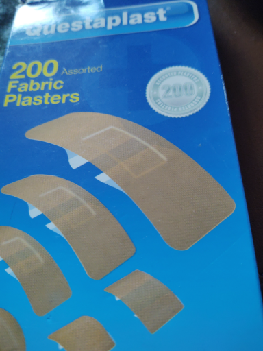 Questaplast Assorted Fabric Plasters