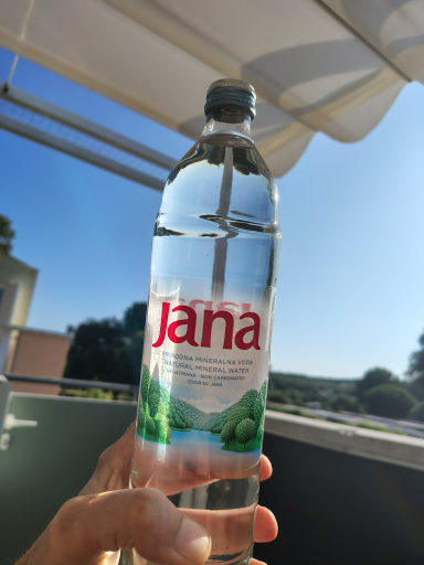 Jana Natural Mineral Water