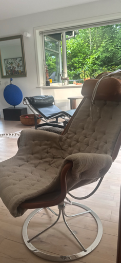 Eames Lounge Chair