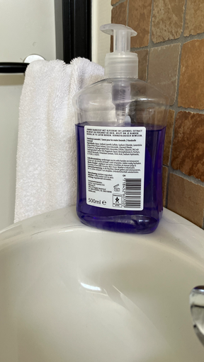 Olivella Violet Face & Body Liquid Soap