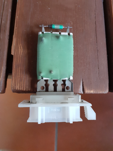 Printed Circuit Board (PCB)