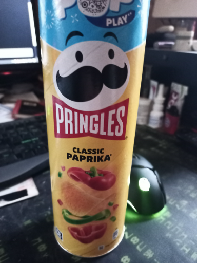 Pringles Classic Paprika Flavored Potato Chips