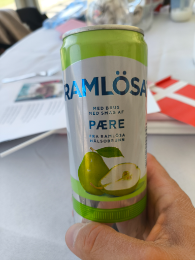 Ramlösa Päron Sparkling Water