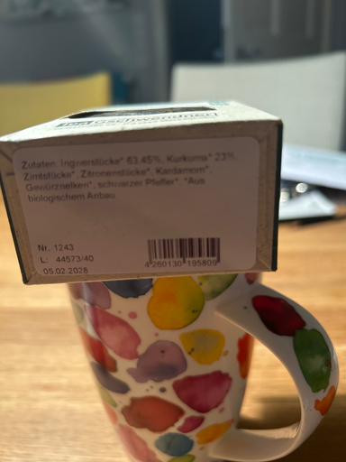 Ingwerstückchen mit Kurkuma