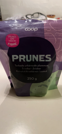 Coop prunes