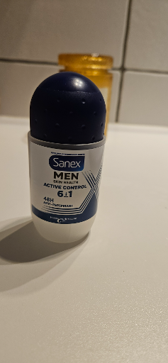 Sanex Men Skin Health Active Control Antiperspirant Roll On