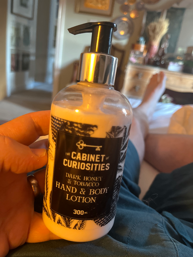The Curiosity Society Dark Honey & Tobacco Hand & Body Lotion