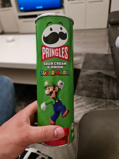Pringles Sour Cream & Onion Super Mario
