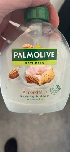 Palmolive Naturals Almond Milk Nourishing Hand Wash
