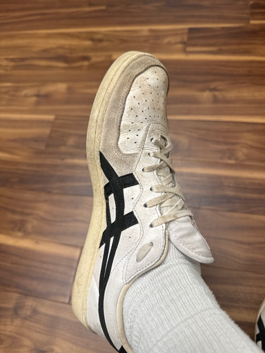 Asics Gel-Kayano 32 running shoe