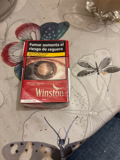 Winston Classic Red