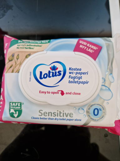 Lotus Sensitive Wet Wipes