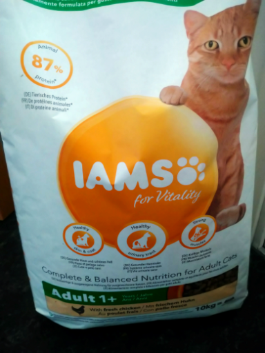IAMS for Vitality Adult Cat Food