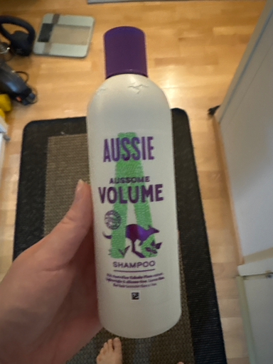 Aussie Miracle Volume Shampoo