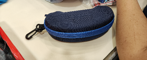 SafetyBlue Sunglasses Bag Portable Soft Zipper Travel Pouch