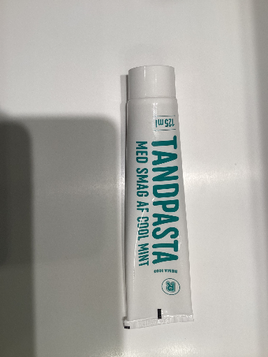 Colgate Max Fresh Tandpasta med smag af Cool Mint