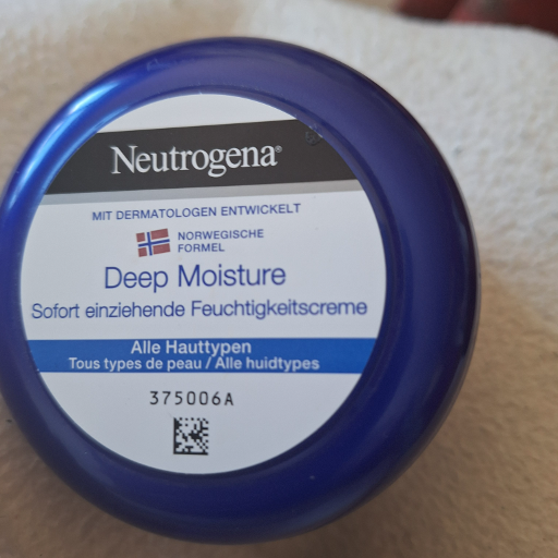 Neutrogena Deep Moisture Creme mit Mandelöl
