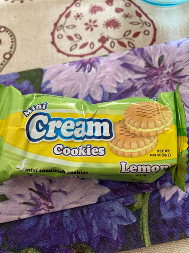 GARDEN Mini Cream Wafers Lemon Flavor 272g