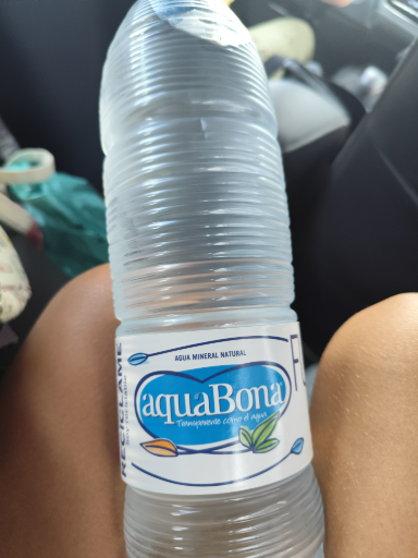 aquaBona agua mineral natural