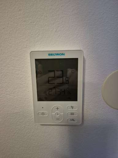Seltron RT1B Digital Room Thermostat
