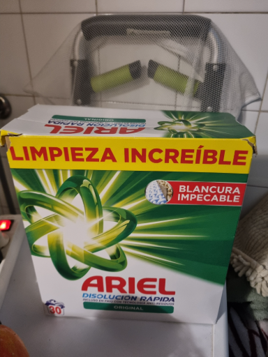Ariel Detergente Disolución Rápida