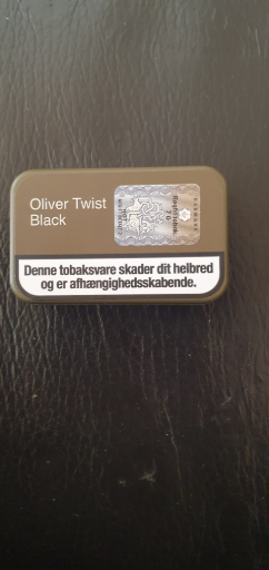 Oliver Twist Black Chewing Tobacco Bits