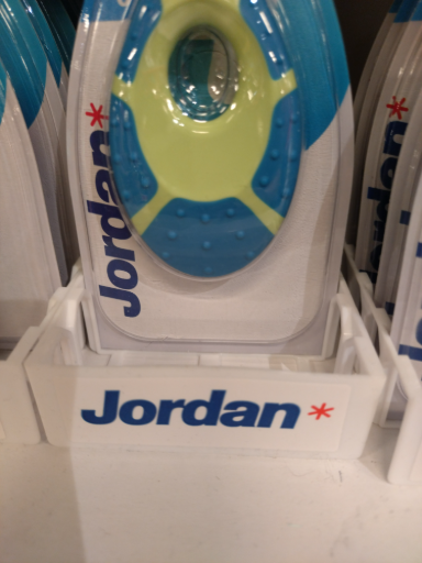 Jordan Green Clean Toothbrush