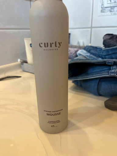 Curly Xclusive Strong Definition Mousse