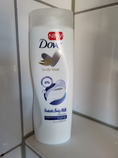 Dove Prebiotic Body Milk