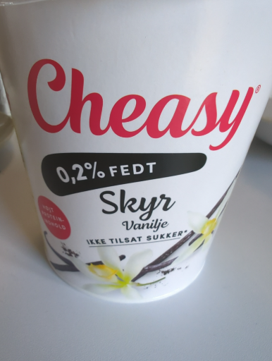 Cheasy Skyr 0.2% Fat Vanilla Yogurt