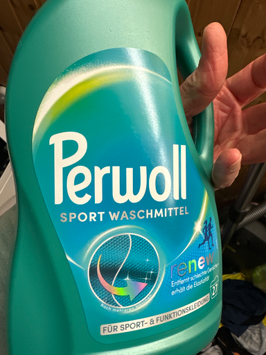 Perwoll Sport Waschmittel