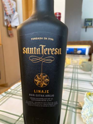 Santa Teresa Linaje Ron Extra Añejo