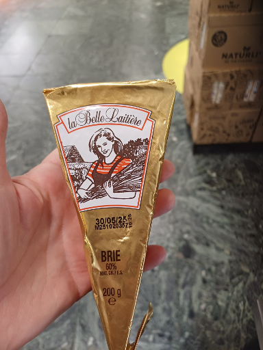 La Belle Laitière Brie Cheese