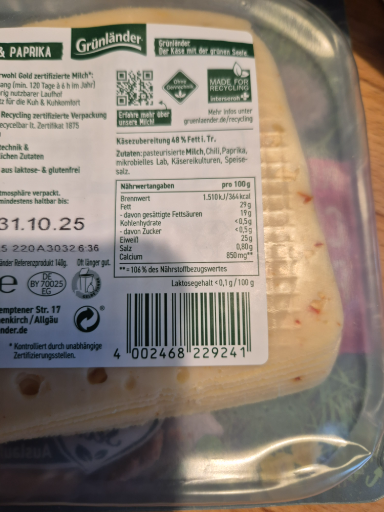Grünländer Käse mit Chili & Paprika