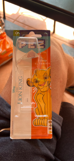 Disney The Lion King Simba Shaped Tin Tote