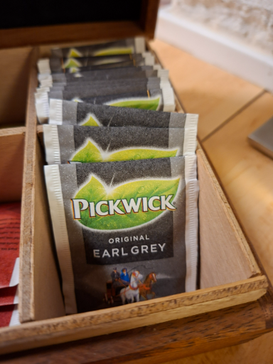 Pickwick Original Earl Grey Tea