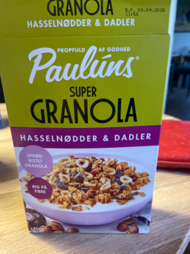 Paulin's Super Granola Hasselnødder & Dadler