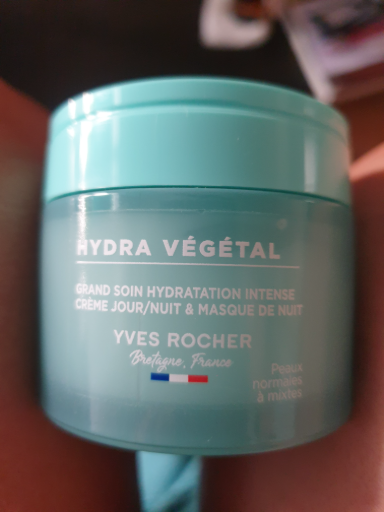 Yves Rocher Hydra Végétal Crème Jour/Nuit & Masque de Nuit