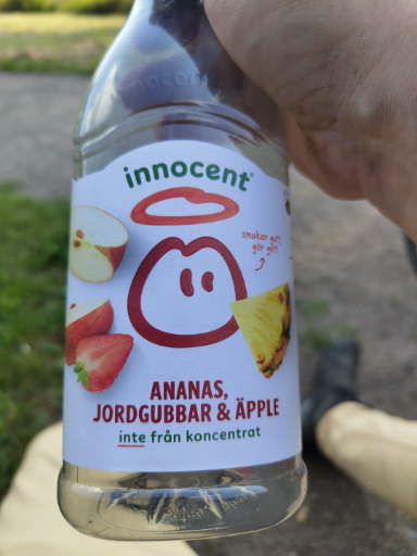 Innocent Ananas, Jordgubbar & Äpple