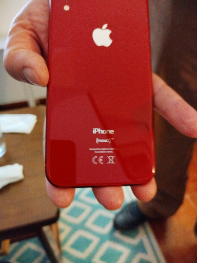 Apple iPhone SE (2020)
