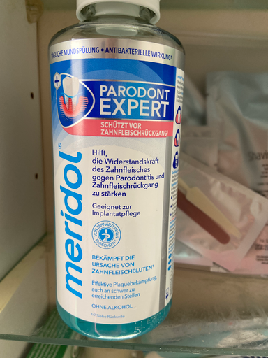 meridol® PARODONT EXPERT Mundspülung