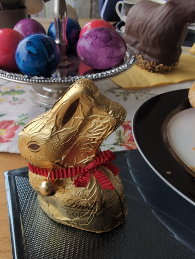 Lindt GOLD BUNNY Milk Chocolate Easter Candy Bunny