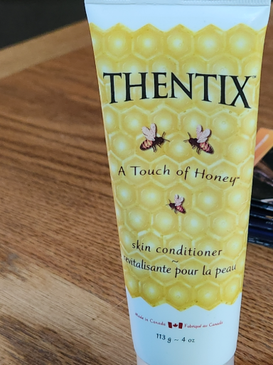 Thentix A Touch of Honey skin conditioner
