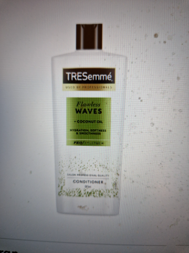 TRESemmé Flawless Waves Conditioner