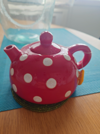Isabelle Rose Porcelain Teapot Polka Dot Pastel Pink