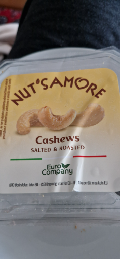 NUT'S AMORE Cashews