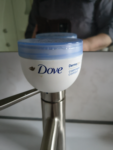 Dove DermaSeries Cashmere Comfort Moisturizing Cream