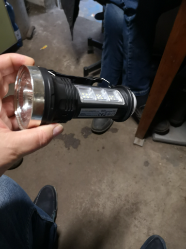 Lighting EVER LED Flashlight