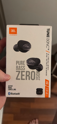 JBL Tune 130NC earbuds